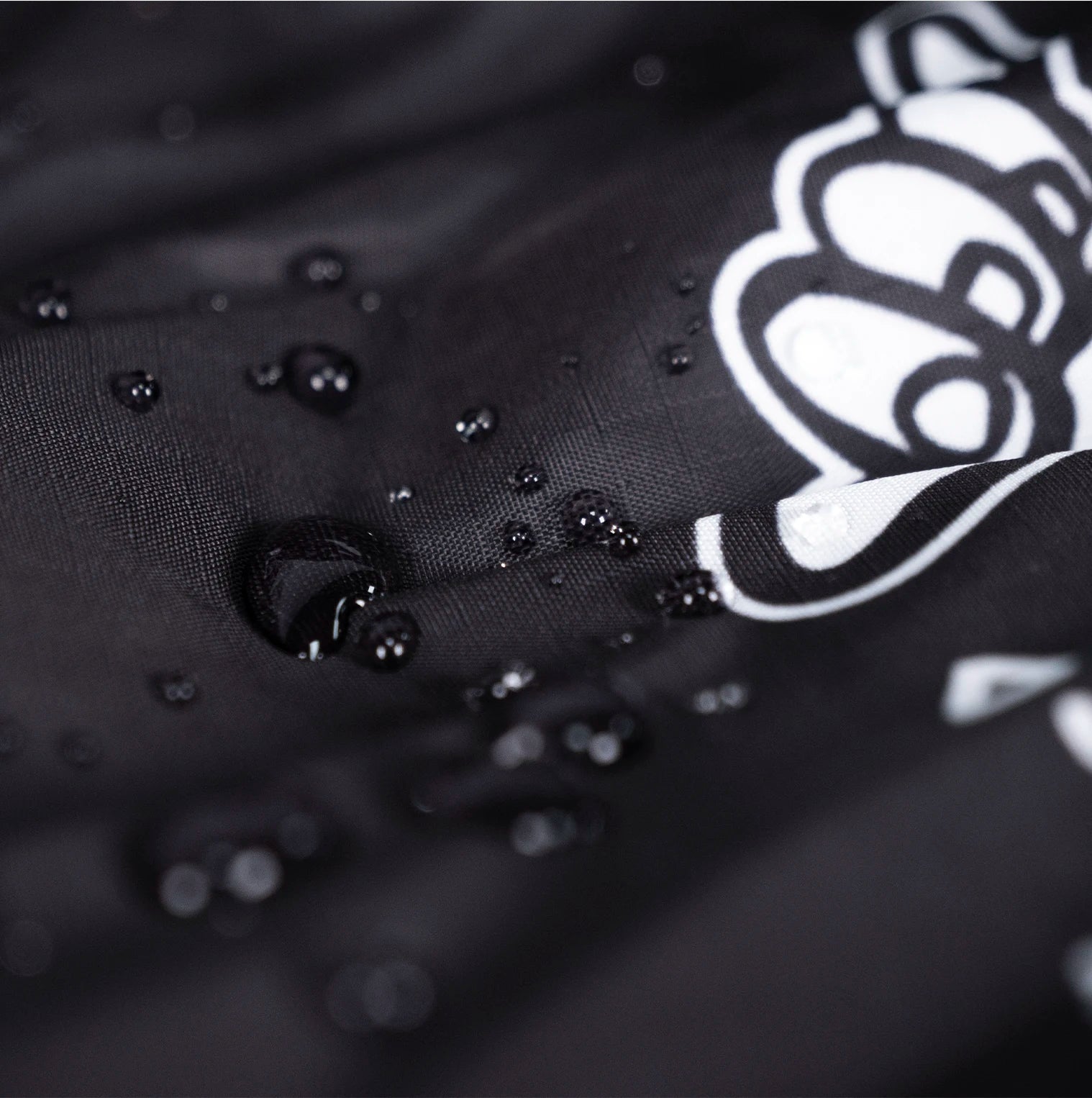 COUVERTURE MOUNTAINS XL